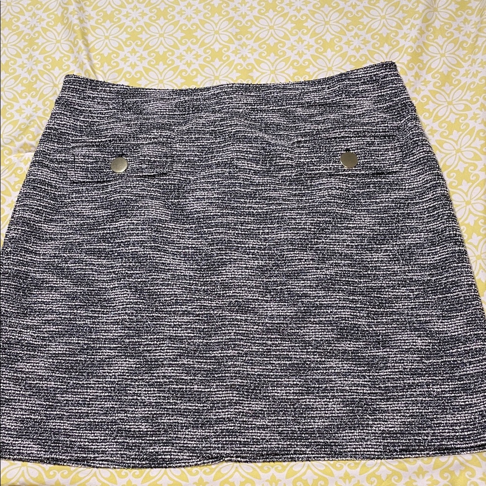 LOFT Outlet Mini Skirt Black &White Tweed Fully Lined Size 14 Like New